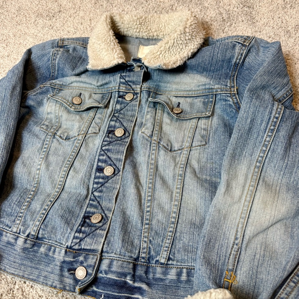 Old Navy Women’s Sherpa Lined Cropped Denim Jacket Y2K Trucker Size XL